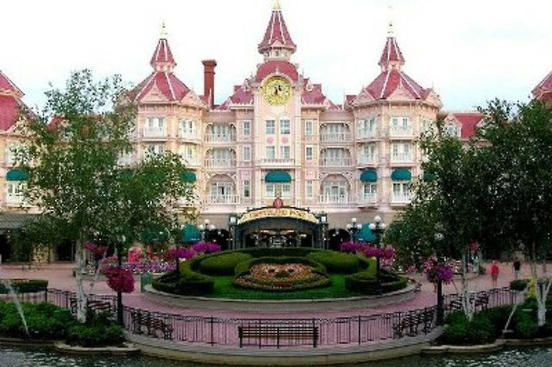 Hotel Disneyland Hotel