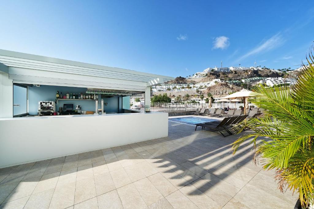 Aparthotel Morasol Suites