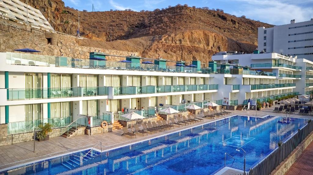 Aparthotel Morasol Suites