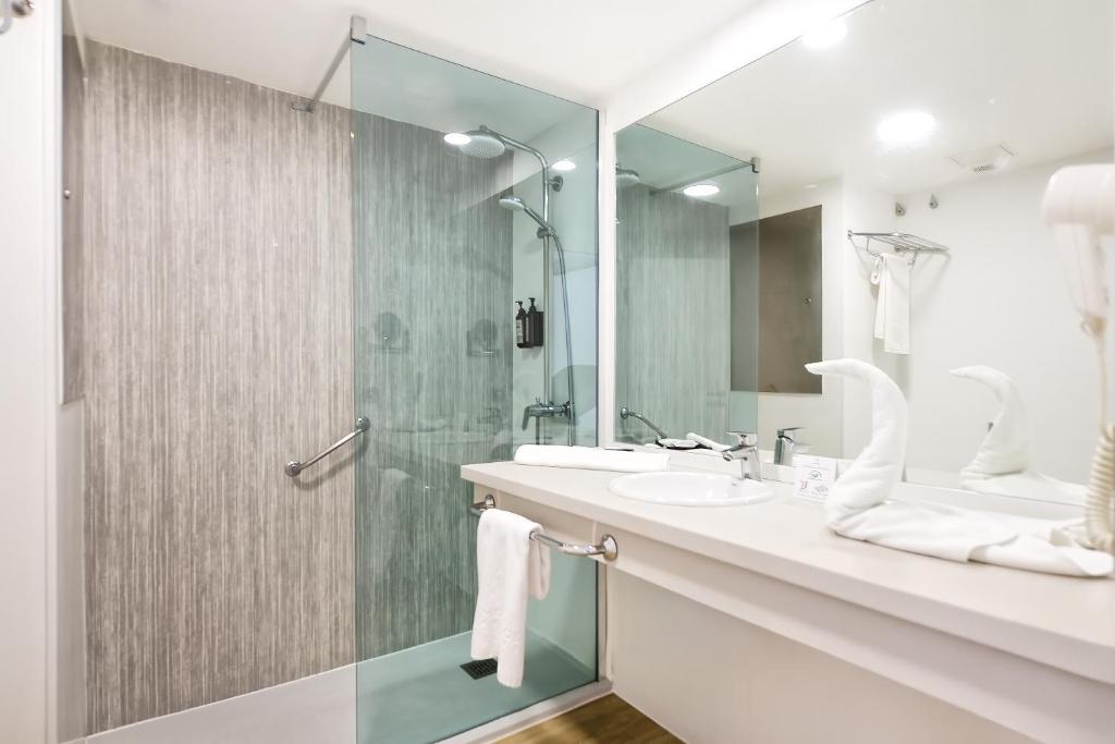 Aparthotel Morasol Suites