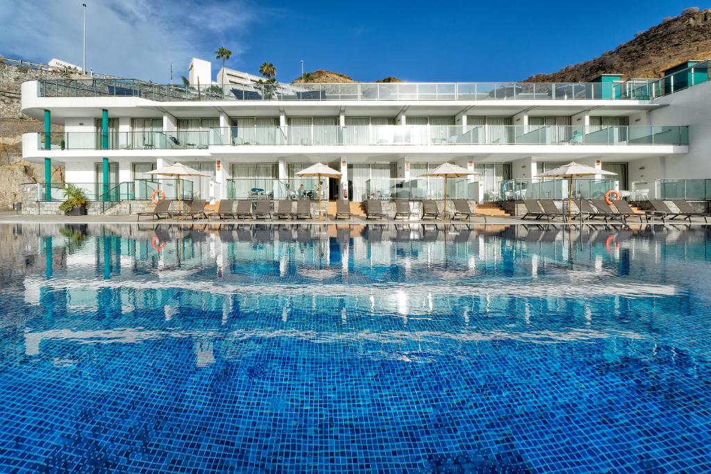 Aparthotel Morasol Suites