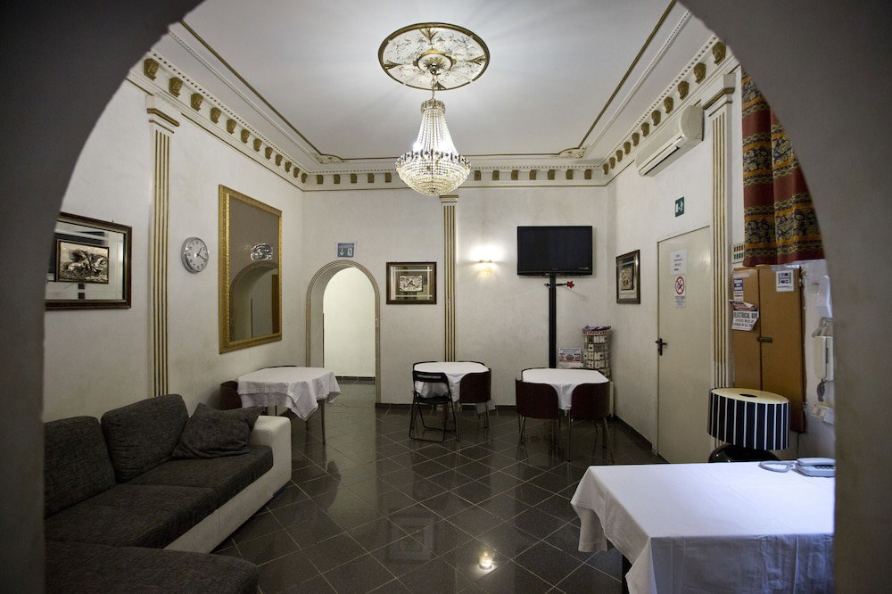Hotel Beautiful