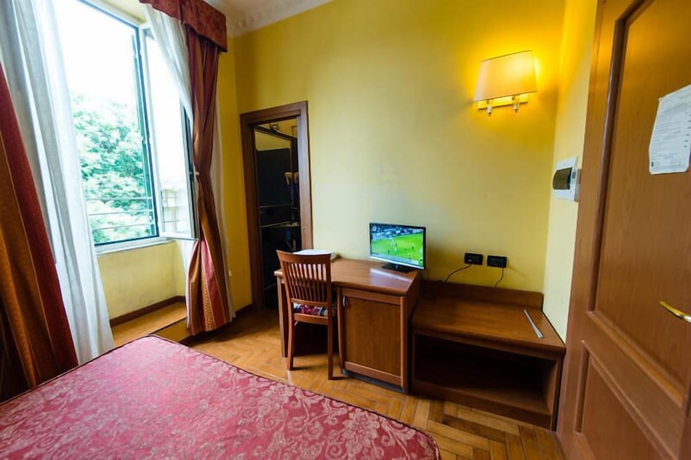 Hotel Lella