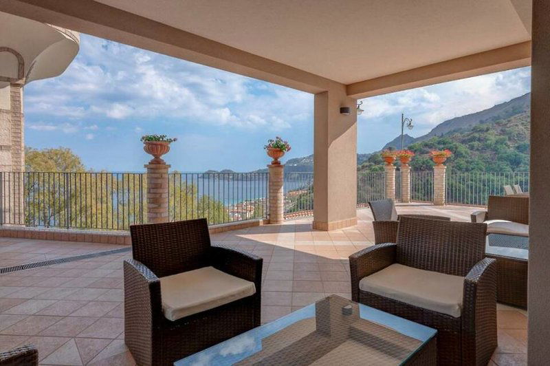 Hotel Antares Letojanni