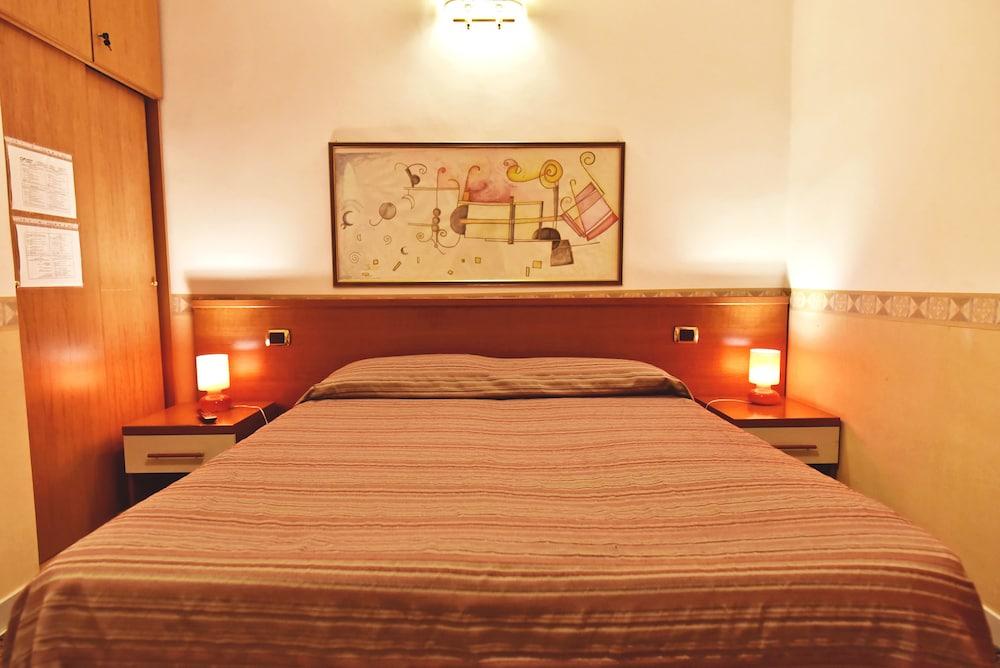 Hotel Carmel Roma