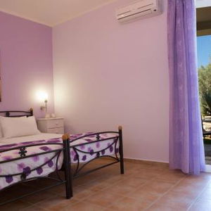 Hotel Maistros Apartments cazare Tsoukaladhes