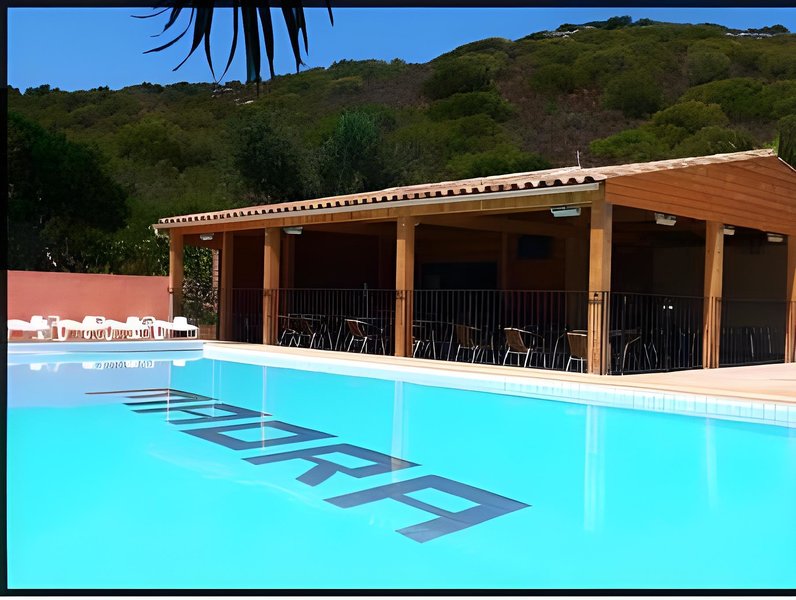 Hotel Maora Village