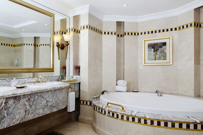 Corniche Hotel Sharjah