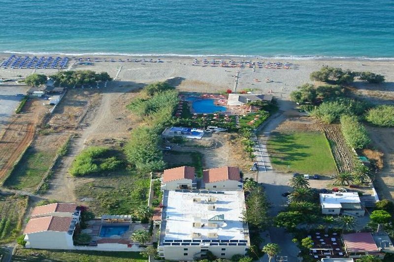 Trefon Hotel Apartments & Family Suites