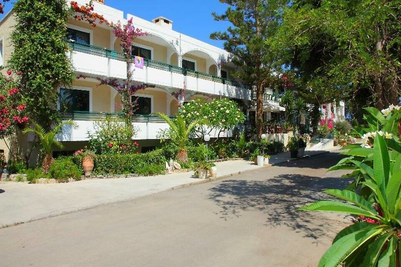 Trefon Hotel Apartments & Family Suites