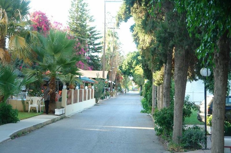 Trefon Hotel Apartments & Family Suites