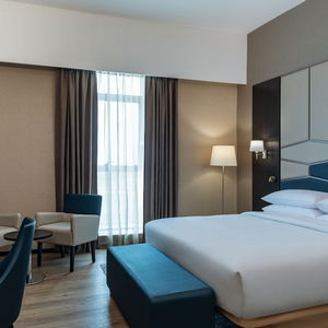 Sejur Four Points By Sheraton Production City, Dubai vacanta Dubai