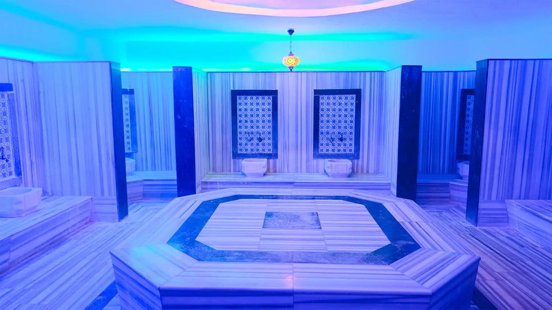 Larissa Sultans Beach