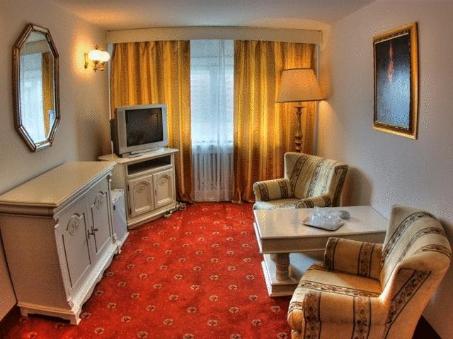 Hotel Cetate