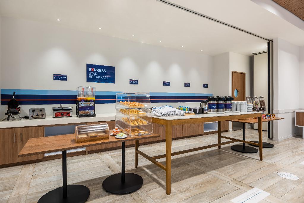 Hotel Holiday Inn Express Cartagena Manga, An Ihg Hotel