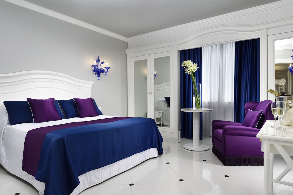 Hotel President