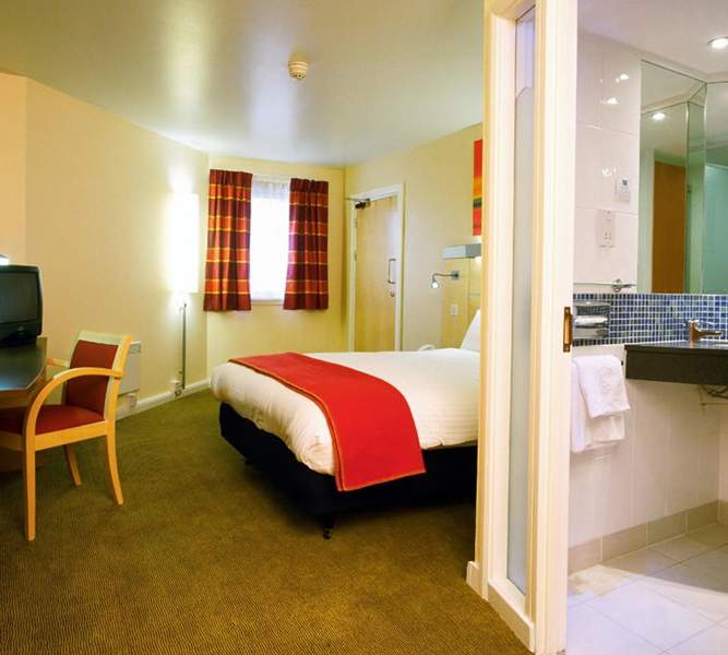 Holiday Inn Express Glasgow - City Center Theatreland