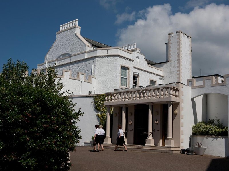 Hotel North West Castle