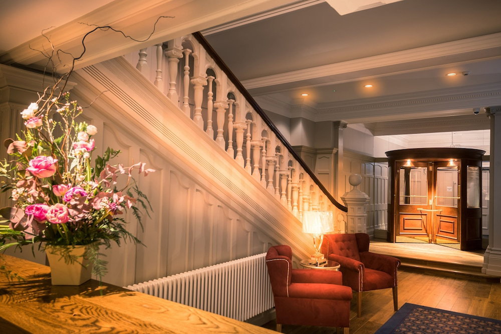 Bishops Gate Hotel