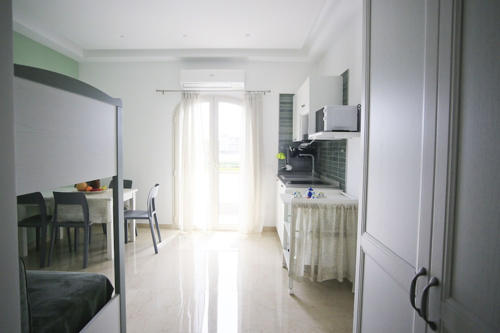 Hotel Villa Del Gaudio Rooms & Apartments