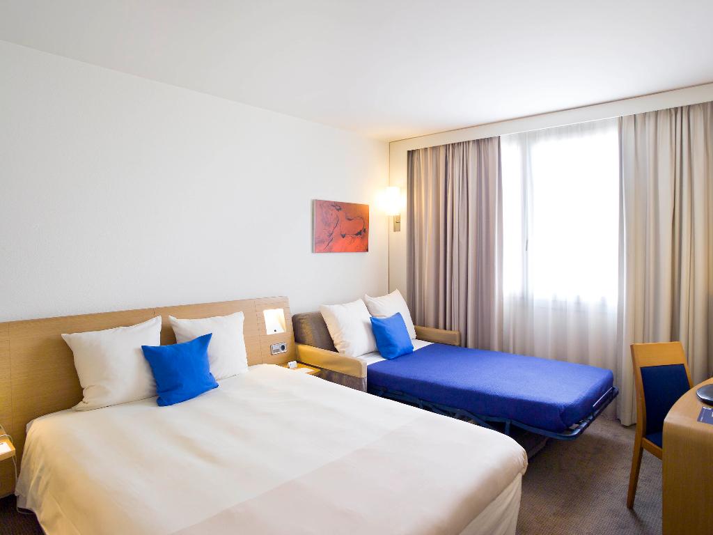 Hotel Novotel Aix En Provence Pont De L'Arc Fenouillères