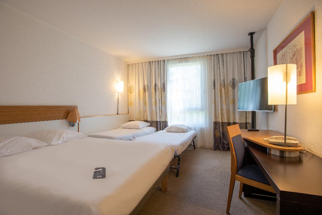 Hotel Novotel Aix En Provence Pont De L'Arc Fenouillères