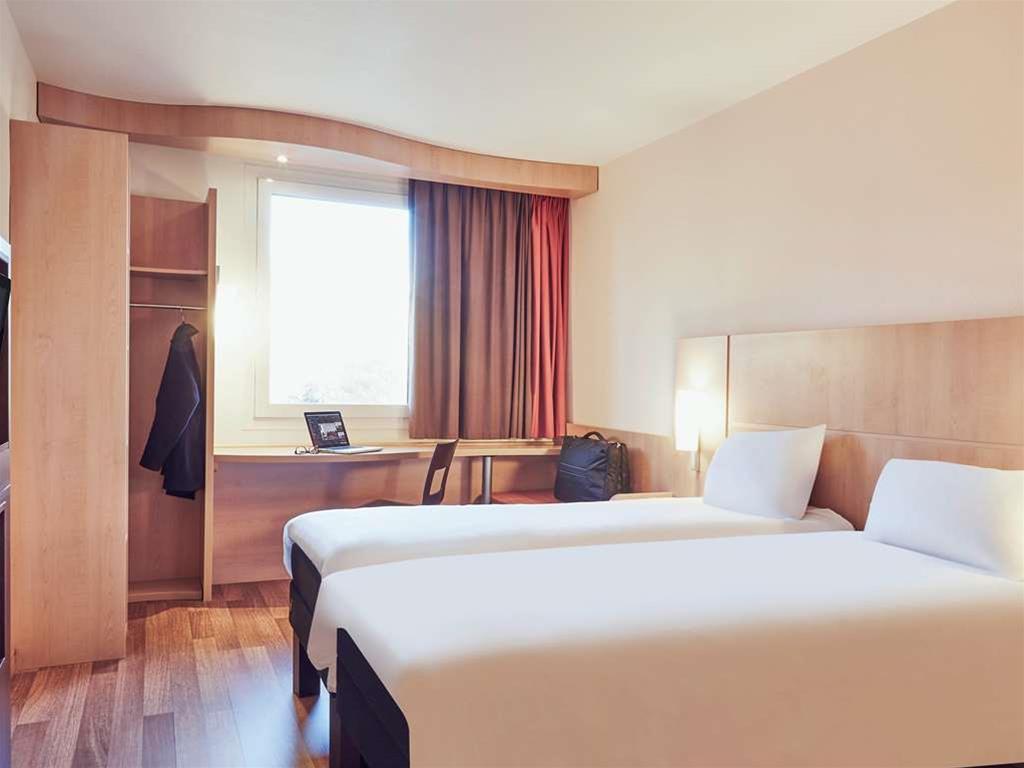 Ibis Aix En Provence Hotel