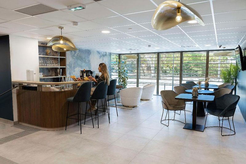 Hotel The Originals Residence Aix Schuman