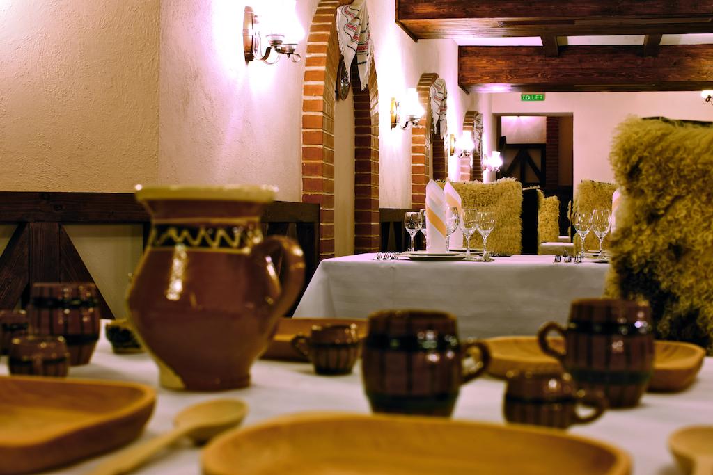 Central Plaza Hotel
