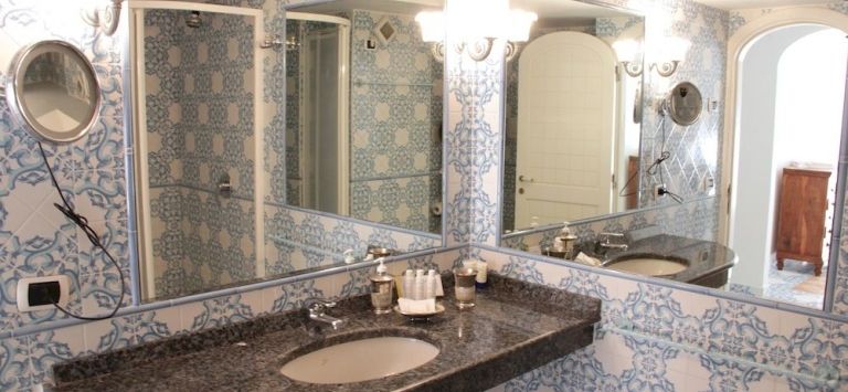 Capri Apartments