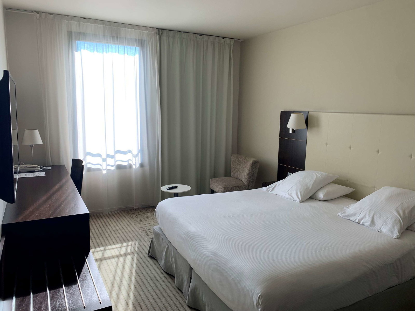 Mercure Aix-En-Prov. La Duranne Gare