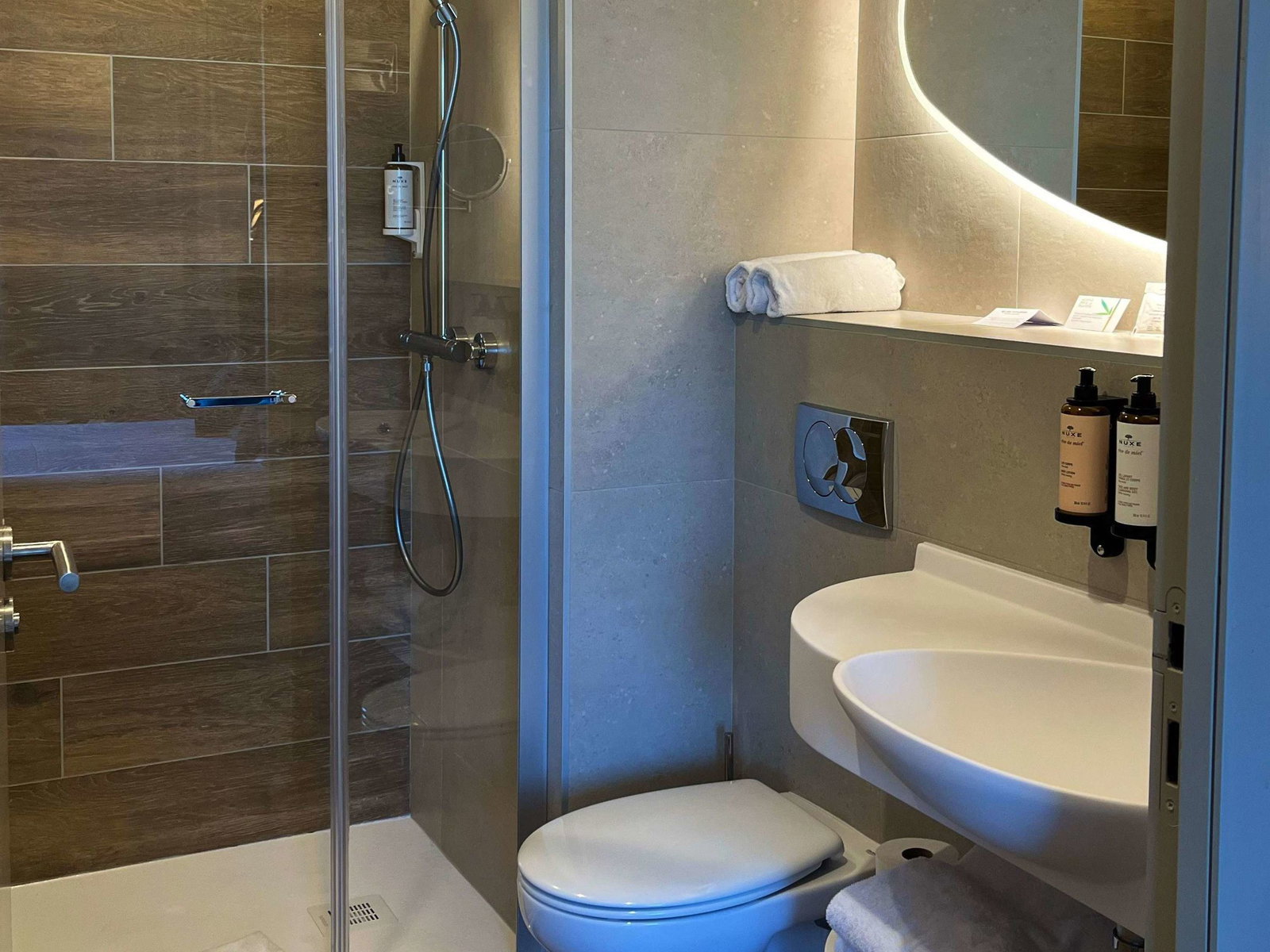 Mercure Aix-En-Prov. La Duranne Gare