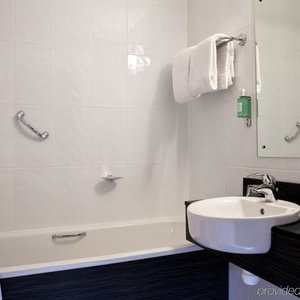 Hotel Leonardo Hotel Cork - Formerly Jurys Inn cazare Cork