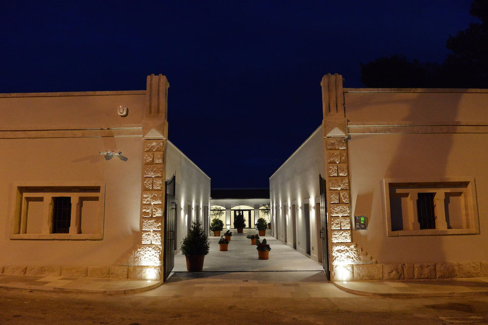 Domus Antiqua Residence