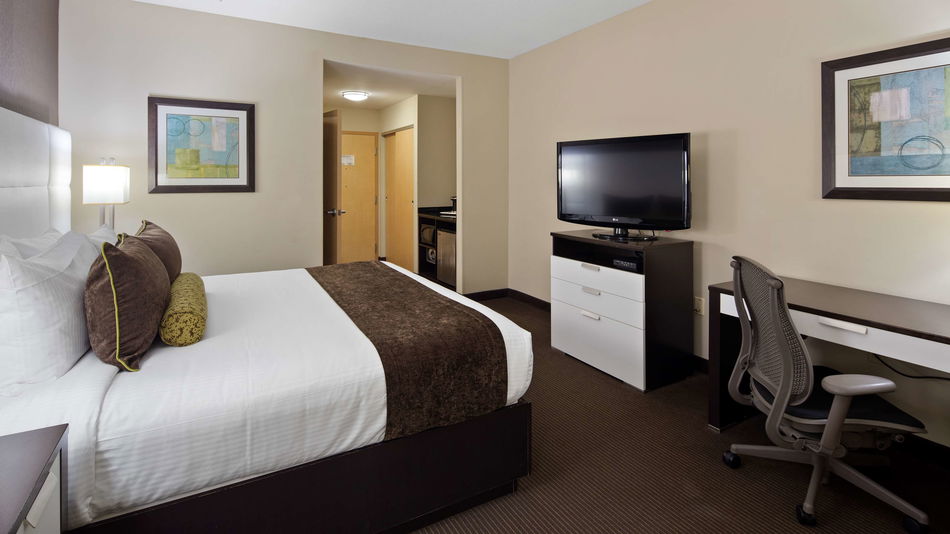 Best Western Premier Miami International Airport Hotel & Suites