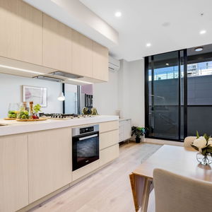 Hotel Lumina Suites cazare Melbourne