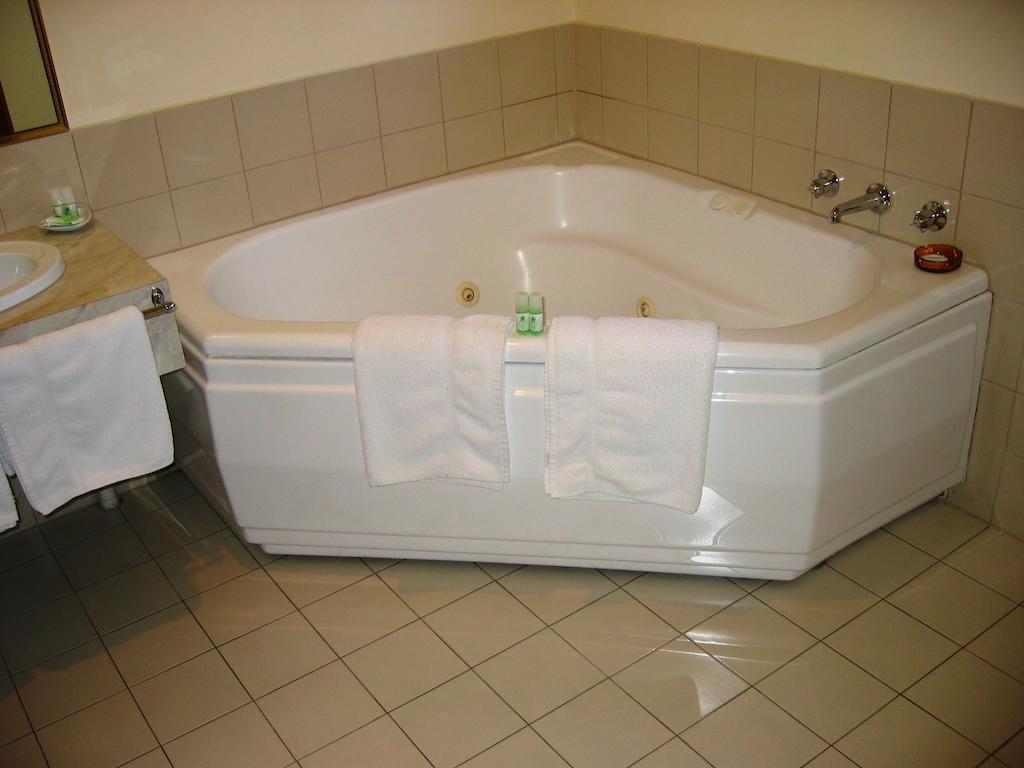 Hotel St Georges Motor Inn