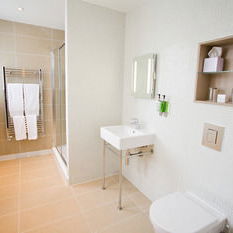 Sejur The Wesley Euston vacanta Londra