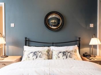 Hotel Summerfield Pub & Boutique Rooms