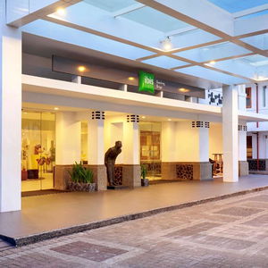 Hotel Kimaya Braga Bandung By Harris cazare Bandung