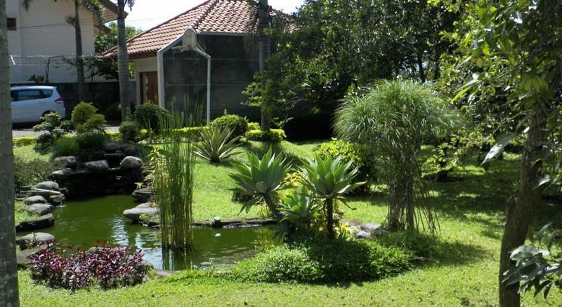 Hotel Super Oyo Collection O 92277 Setra Priangan Guest House