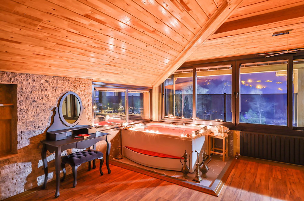 Agva Pieria Luxury Hotel