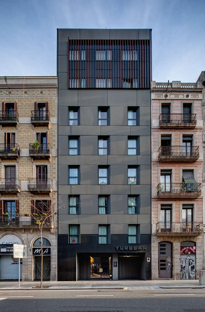 Yurbban Trafalgar Hotel
