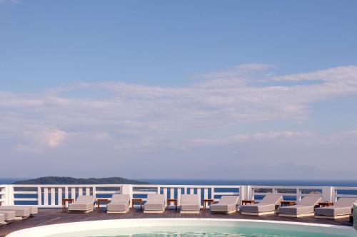 Oniro Skiathos