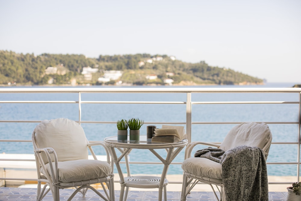 Casa Blue Marine