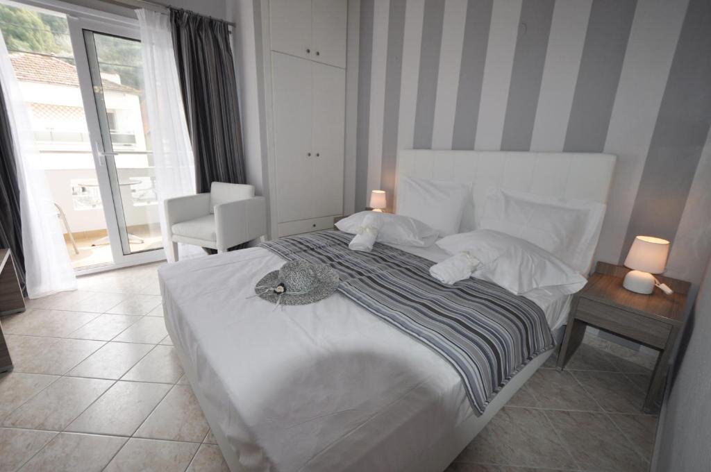 Green View Apartments