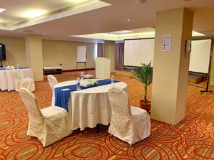 Hotel Best Western Premier Muscat cazare Muscat