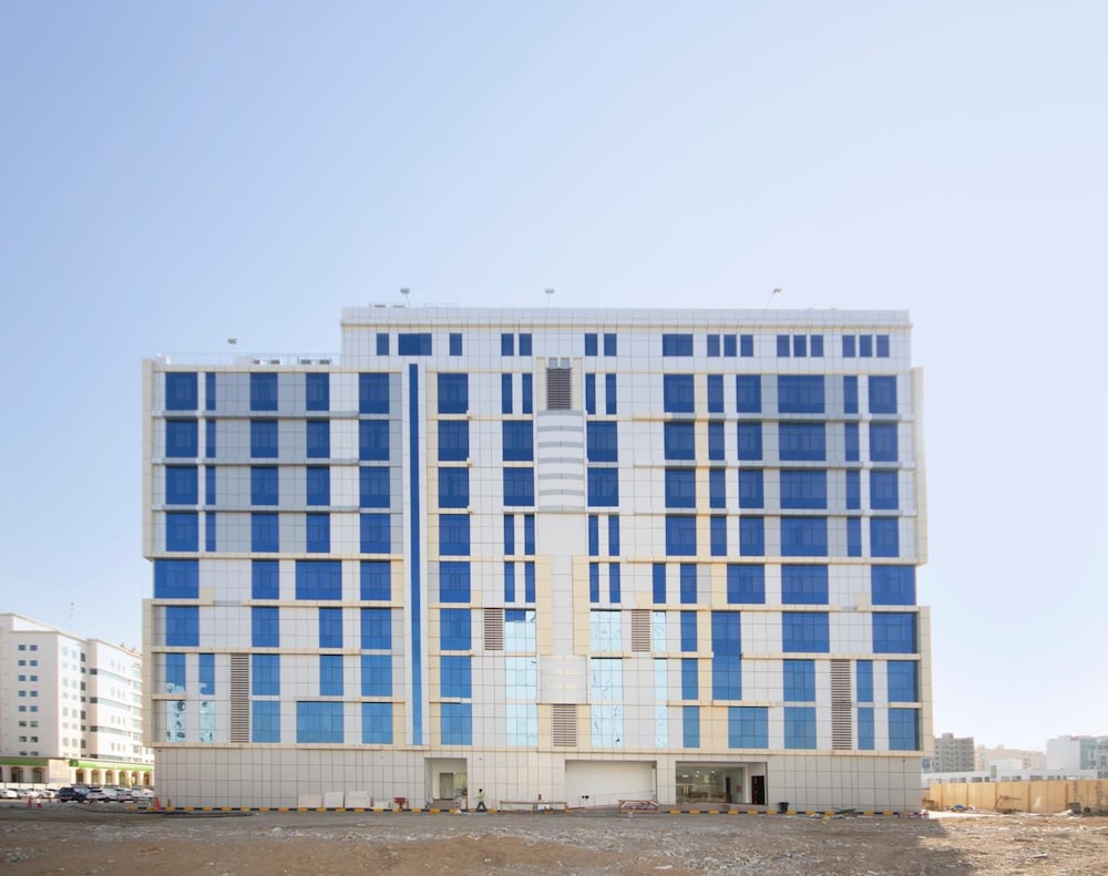 Home Station Hotel