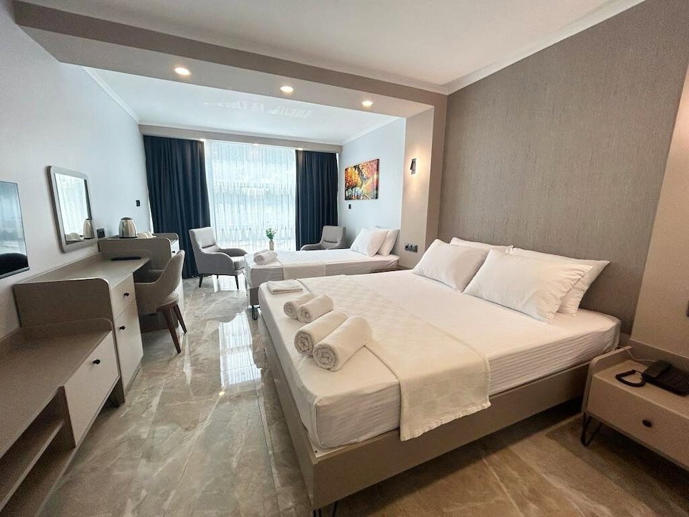 01 Nova Otel