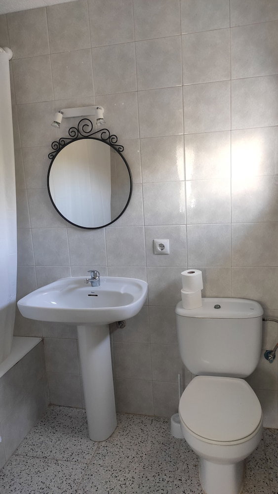 dal travel Hostal Alma
